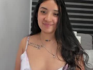 anthonella_gray25's webcam