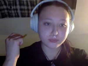 ariakinkygirl's webcam