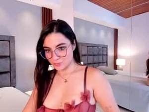 arianaa_lewiss's webcam
