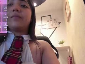 ariiana_clark1's webcam