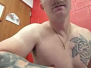 armyranger1002's webcam