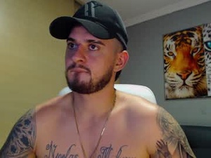 ashton_muller1's webcam