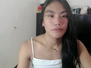 asian_alliyah's webcam