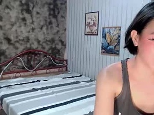 asian_debbiedoll's webcam