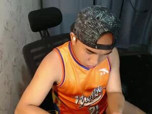 asianbigdickintown's webcam