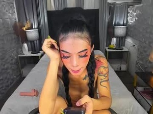 asianprettypetite's webcam