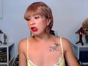 asianqueen_whitesuace's webcam