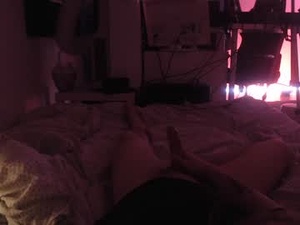 askmewhatmynameis's webcam