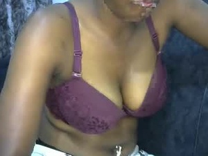 august_bloom22's webcam