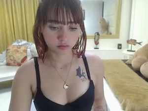 aurora_jones_'s webcam