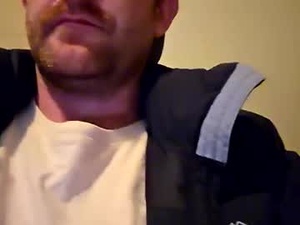 aussie_dadbod7's webcam