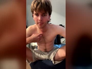 aussieboyethan's webcam