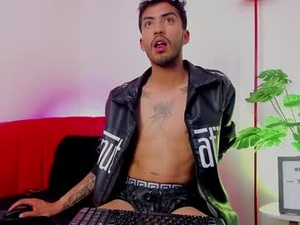 aziel_jenner's webcam