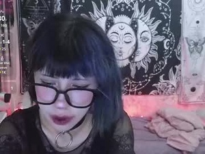 baby_lunatique's webcam