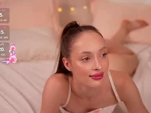 babymilkaa's webcam