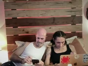 bald_beautiful's webcam
