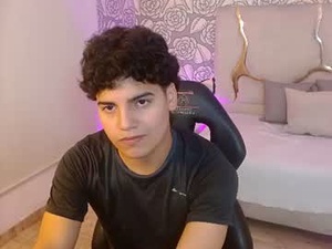 bay_tay's webcam