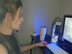 beaniebaby2's webcam