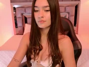 bella_clark2's webcam