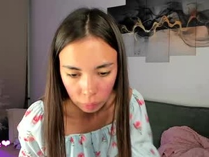 bella_coyy__888's webcam