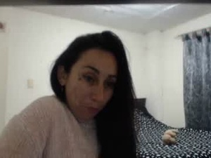 bella_luna34's webcam