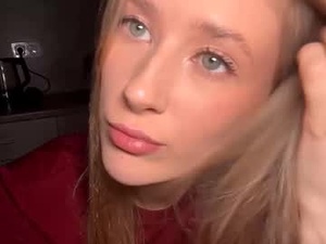 bella_sting's webcam