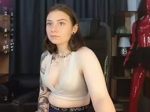 bella_stink's webcam