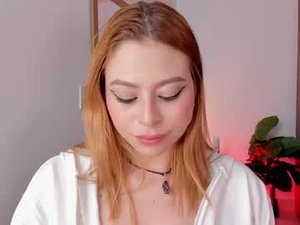 bella_swant1's webcam