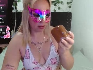 bellaparis15's webcam