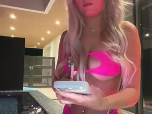 bellaxbrookss's webcam