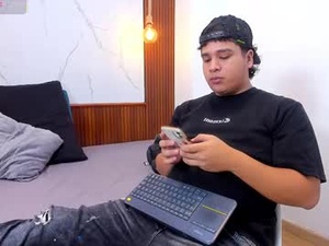 bennett_alejoo's webcam