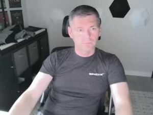 bigbadbull01's webcam