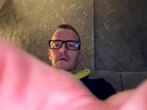 biggerbenz007's webcam