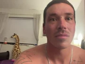 bigkev42098's webcam