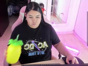 bigsquirtcharlotte's webcam
