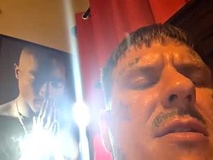 bihhplease2's webcam