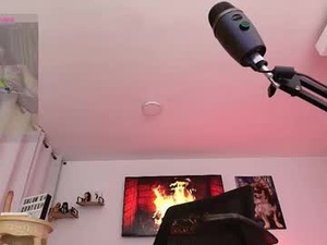 bitchysalome's webcam