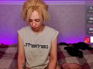 blond_ice_ann's webcam