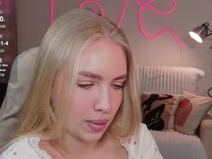 blonde_vibe's webcam