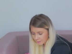 blondysarah's webcam