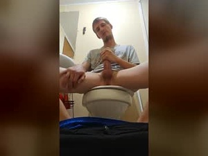 blossomandthickdick's webcam