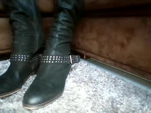 bootsworshipcd's webcam