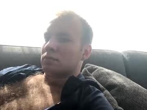 boy699999999999999999999999999's webcam