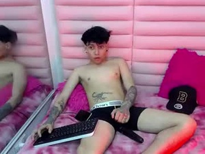 boy_sex451's webcam