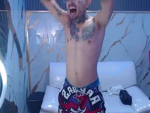 boy_tatto777's webcam