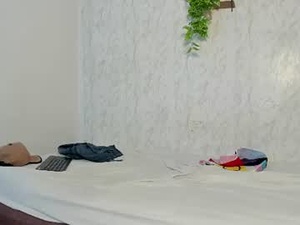boys_hardroom's webcam