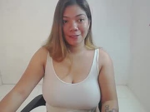briana_lovexx's webcam