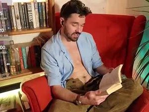 britishpoet69's webcam