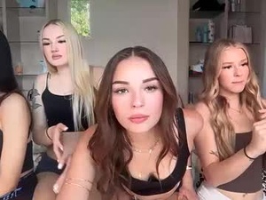 brookemiller1's webcam