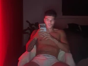 brooklyntay's webcam